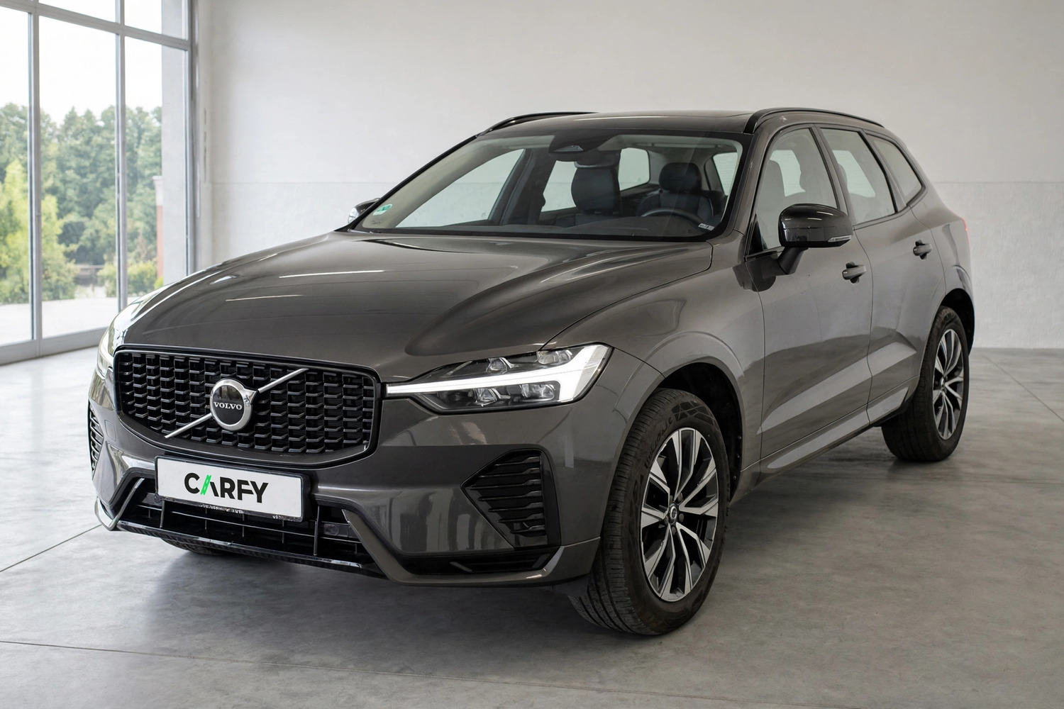 Volvo XC 60 B4 B Plus Dark, widok 1