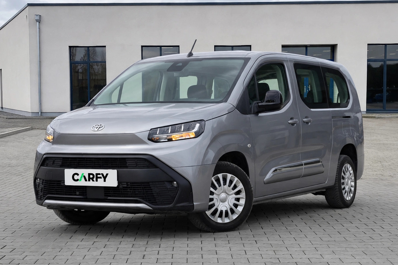 Toyota Proace City Verso Long 1.5 D-4D Business, view 1