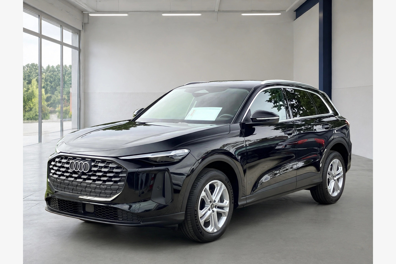 Audi Q5 SUV TFSI, widok 1