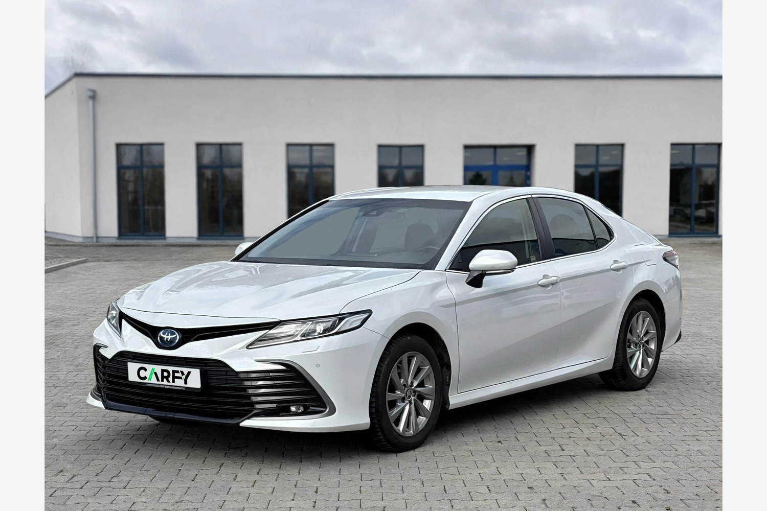 Toyota Camry 2.5 Hybrid Comfort CVT, widok 1