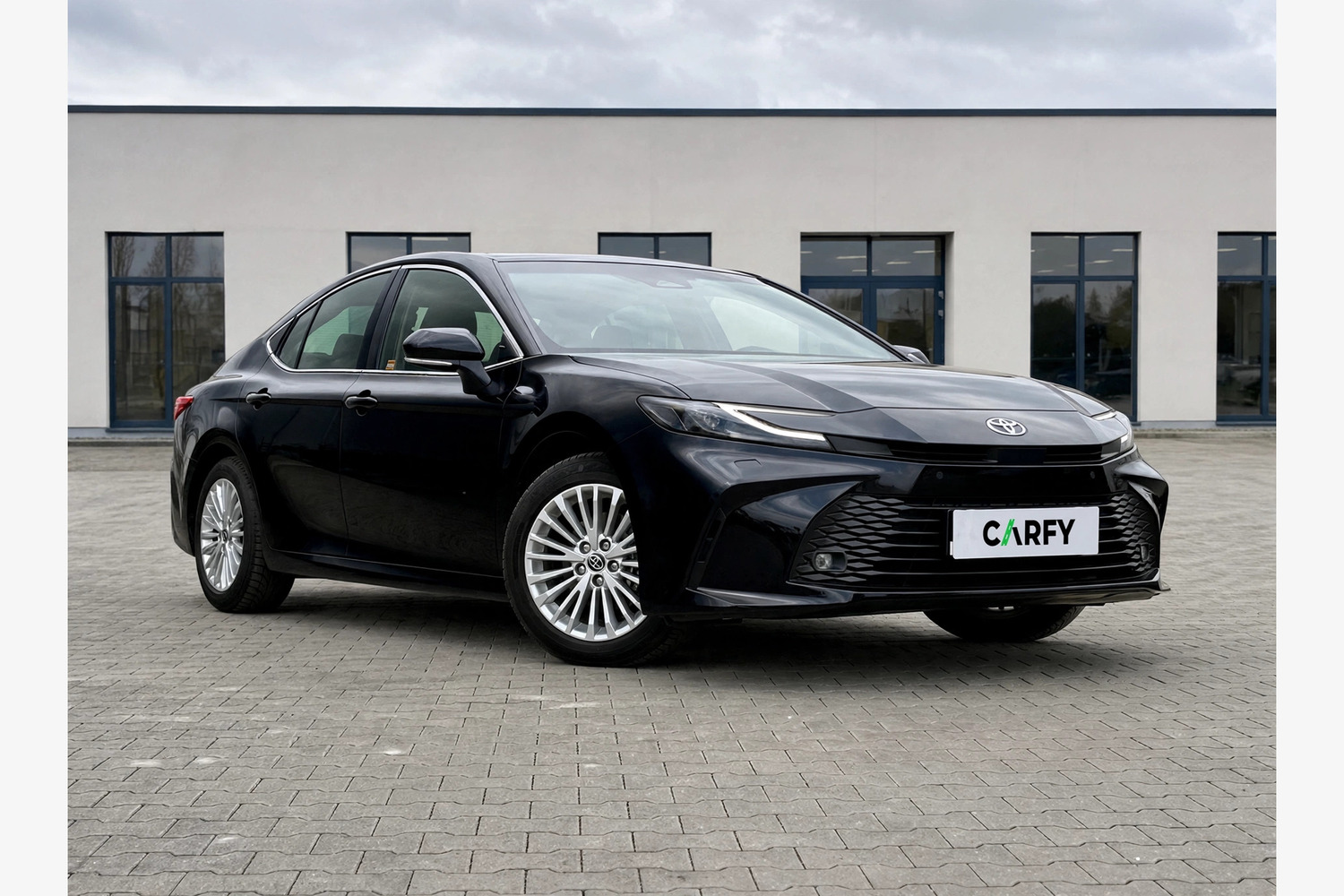 Toyota Camry, view 1