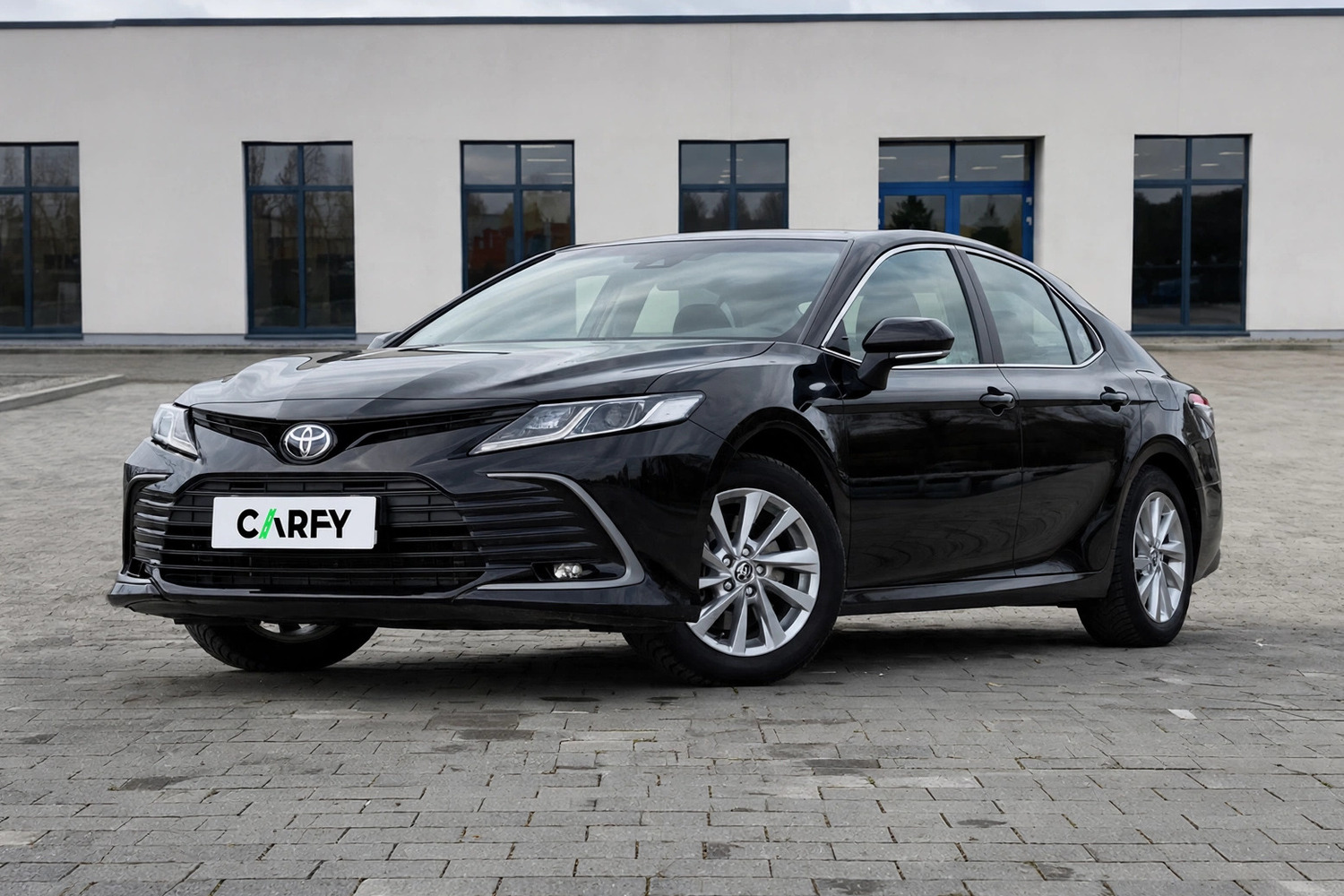 Toyota Camry 2.5 Hybrid Comfort CVT, view 1