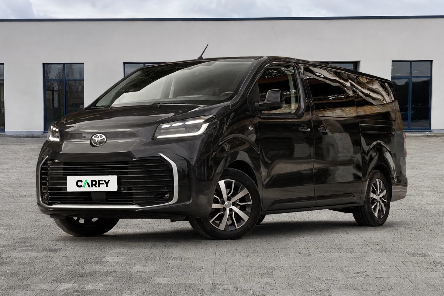 Toyota Proace Verso 2.0 D4-D Long Family, view 1