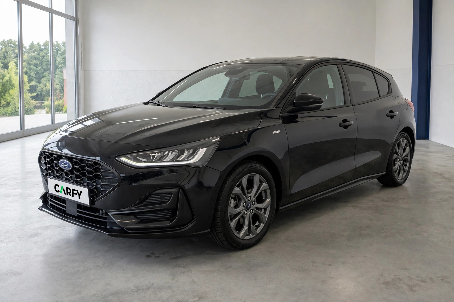 Ford Focus 1.0 EcoBoost mHEV ST-Line X, widok 1