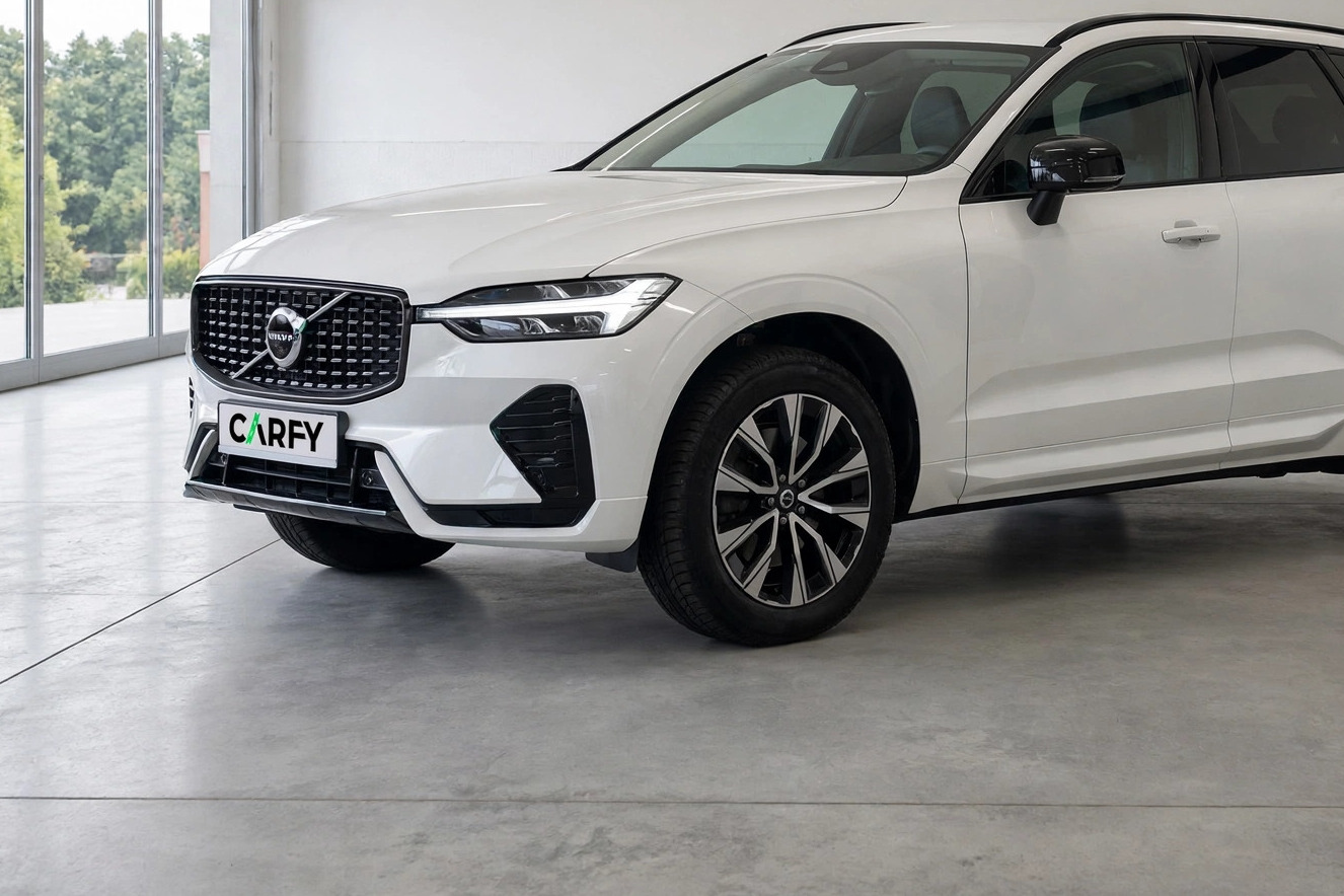 Volvo XC 60 B4 D AWD Plus Dark, widok 1
