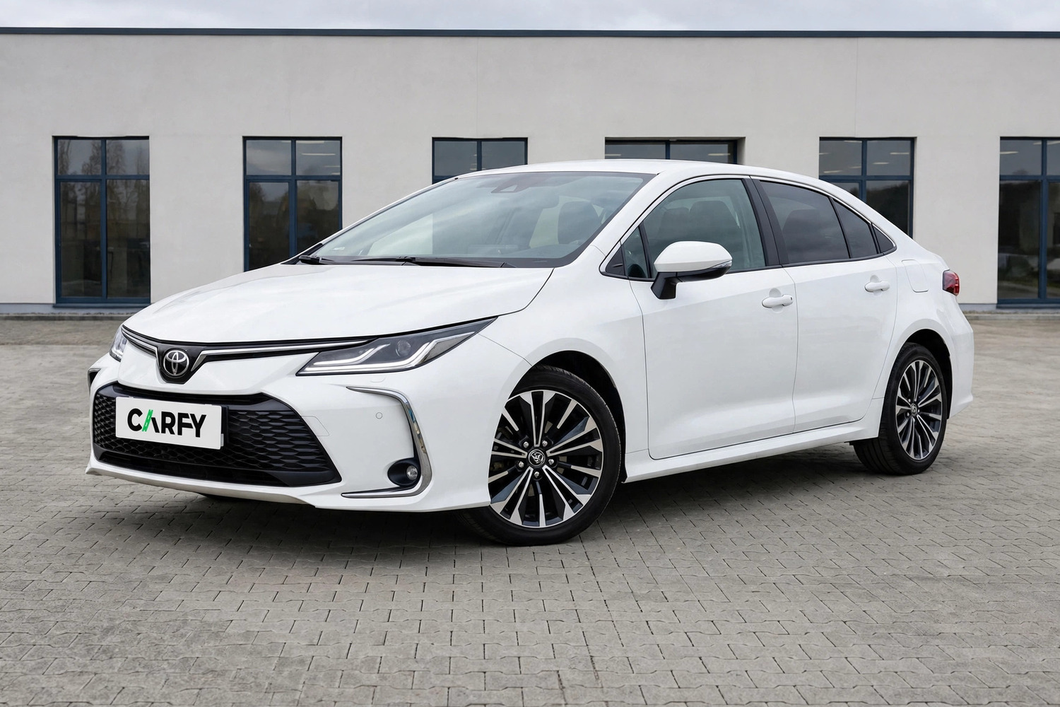 Toyota Corolla 1.8 Hybrid Style, вид 1