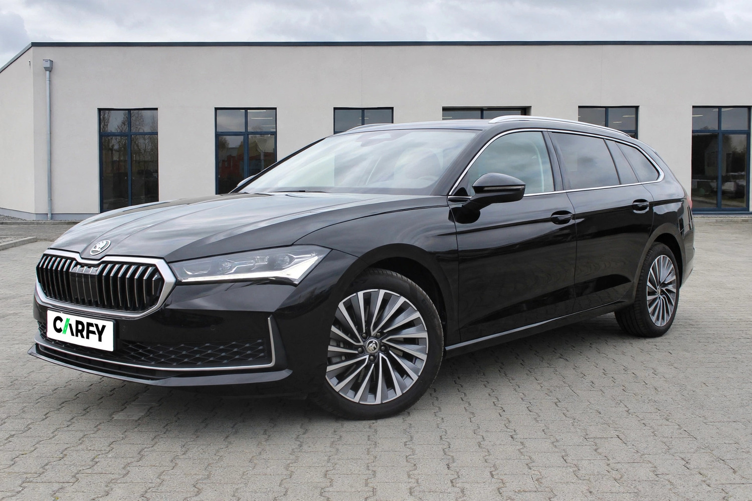 Skoda Superb 2.0 TDI SCR 4x4 L&K DSG, вид 1