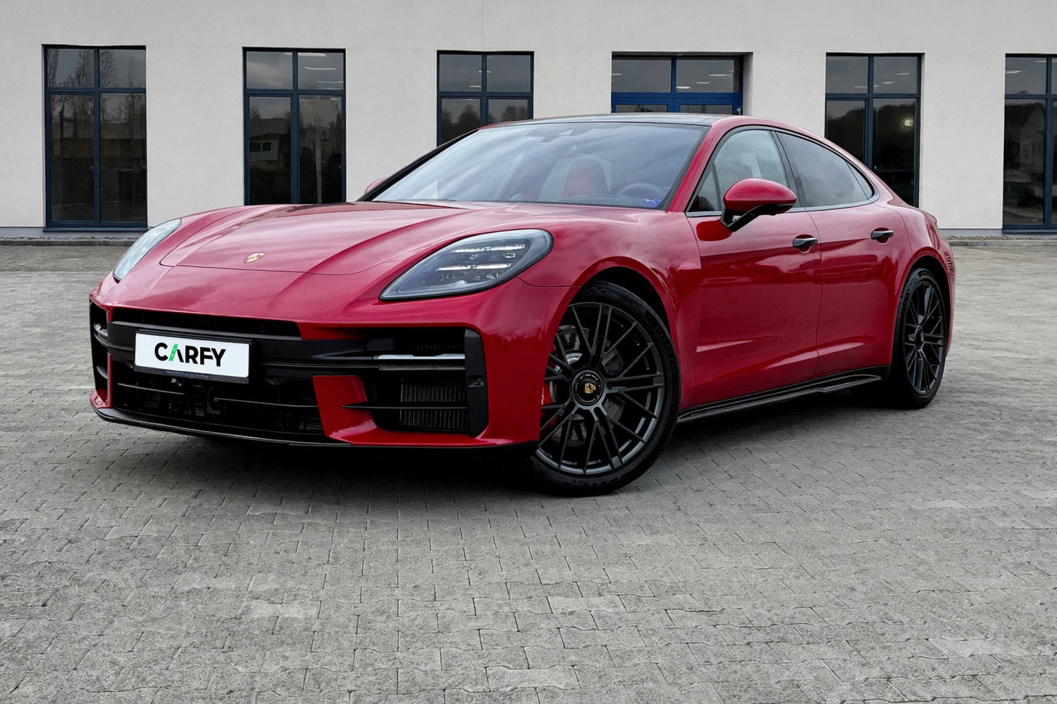 Porsche Panamera GTS, view 1