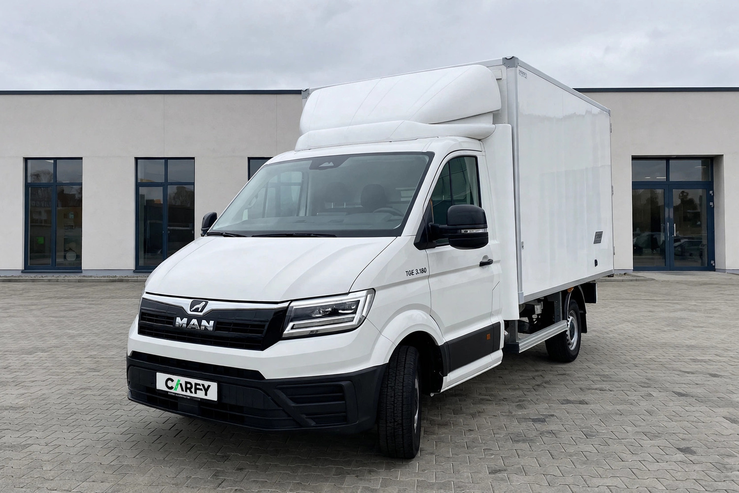 MAN TGE 3.180 4X2F SB, widok 1