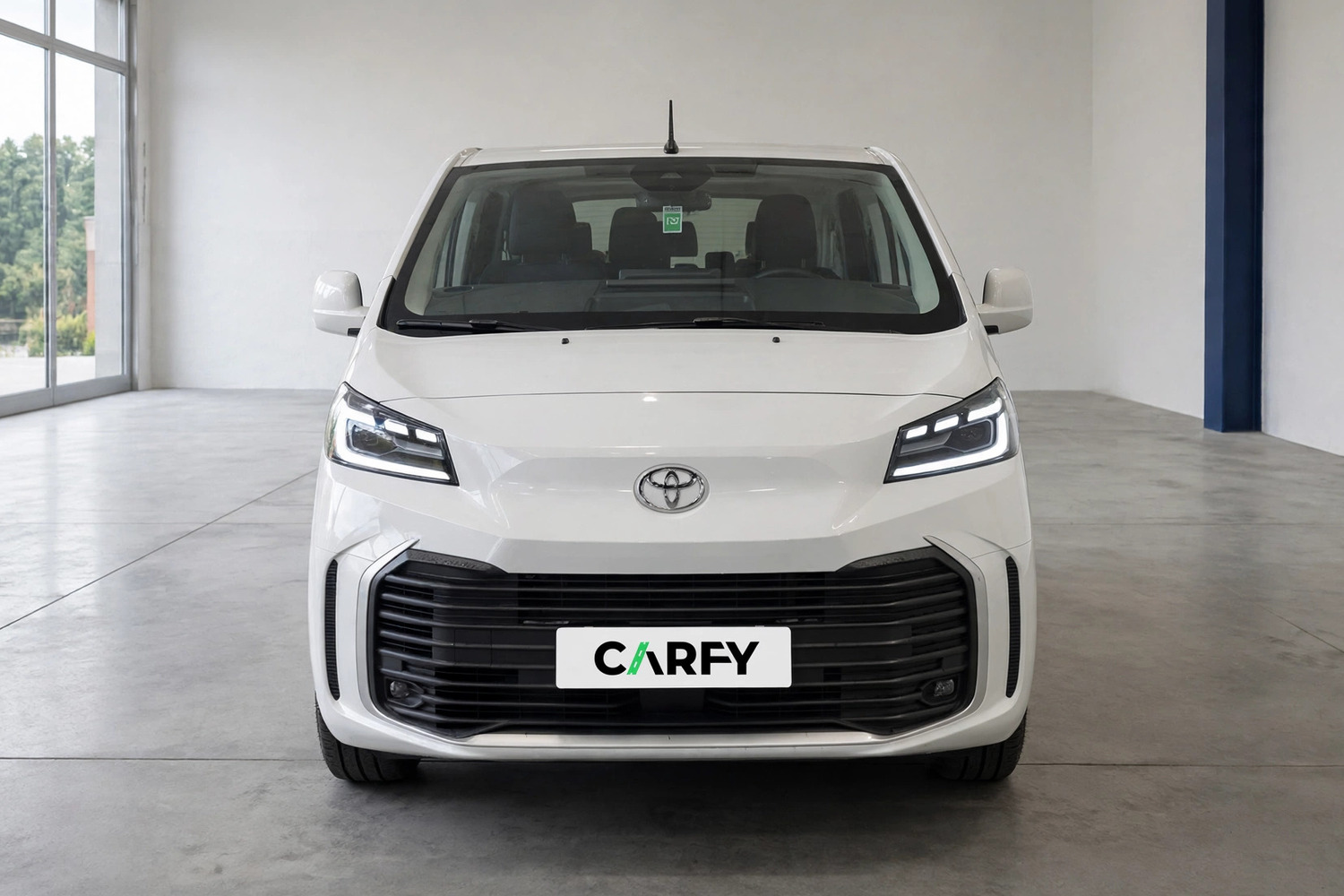 Toyota Proace Verso 2.0 D4-D Long Business, view 1
